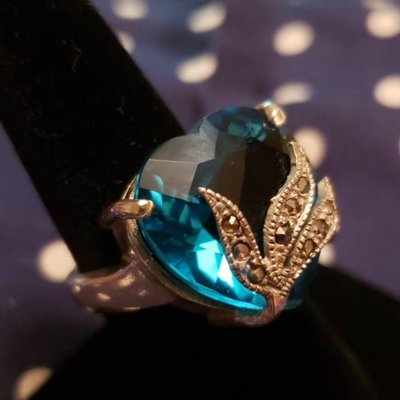 🎉HOST PICKVtg. Large heart blue topaz ring - Picture 2 of 8